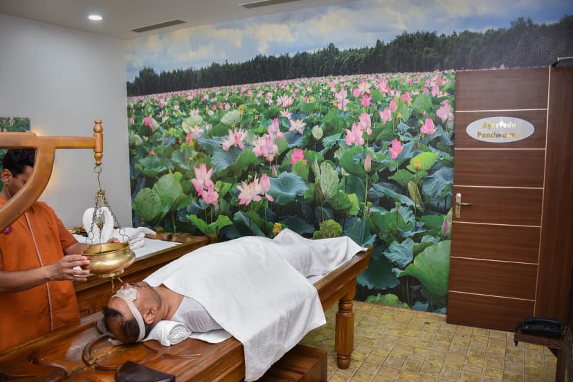 INDORE: EXPERIENCE NATURAL HEALING WITH NATUROPATHY AT YOGASHRAY SEWAYATAN!